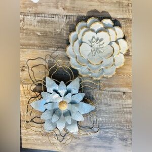 Gold, Silver and White Metal Flower Wall Decor Set